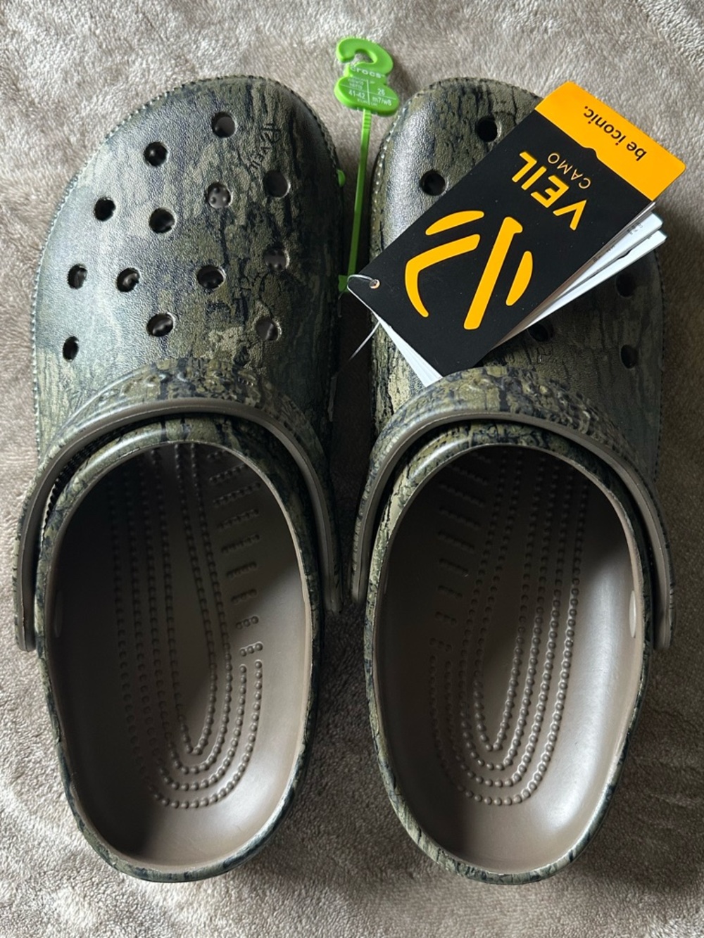 Veil Camo Crocs M8 | W10 Unisex